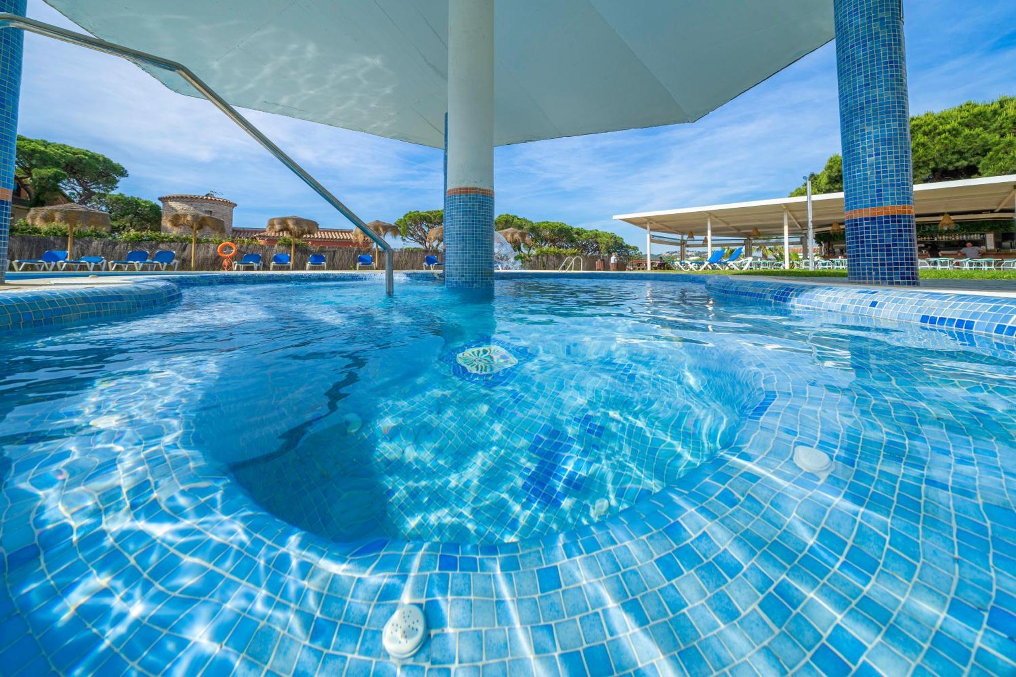 Ar Bolero Park Aparthotel