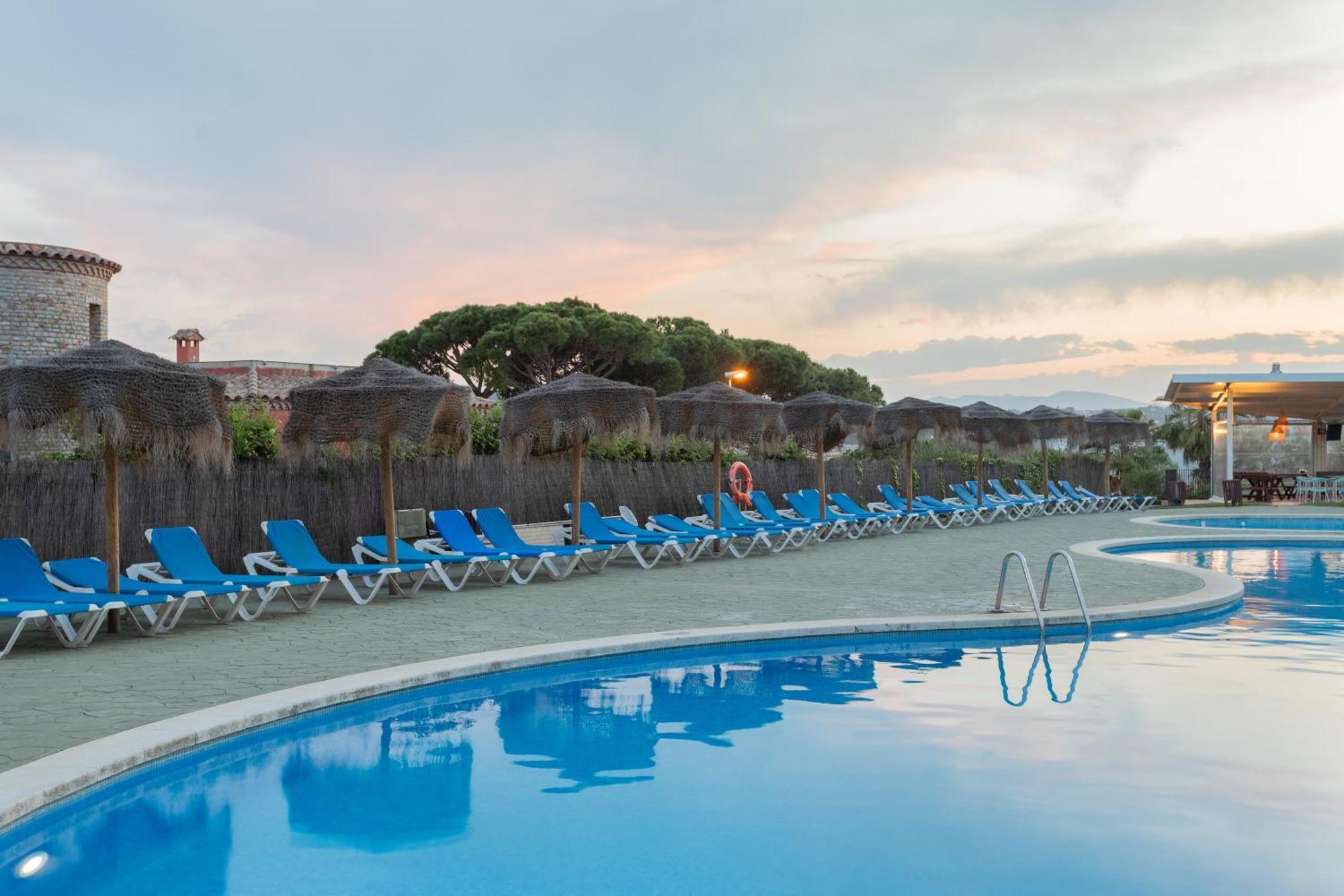 Ar Bolero Park Aparthotel 3*